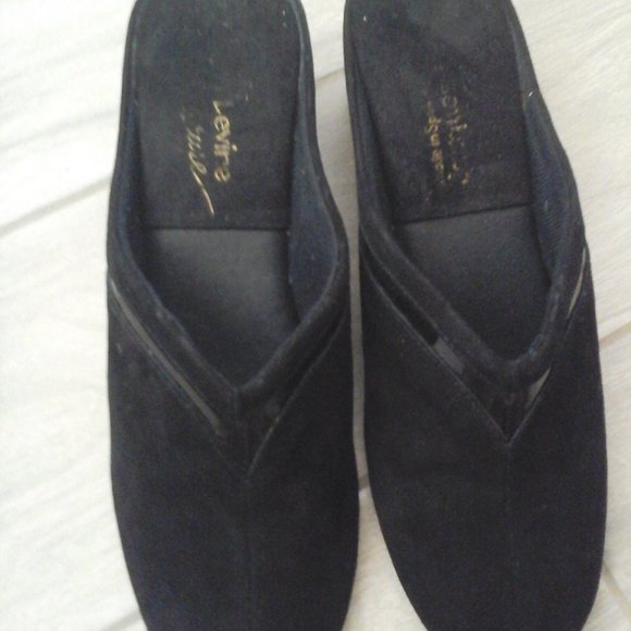 Jacques Levine Black Suede Slip On Wedge Slipper. Size 8 B - Picture 2 of 6
